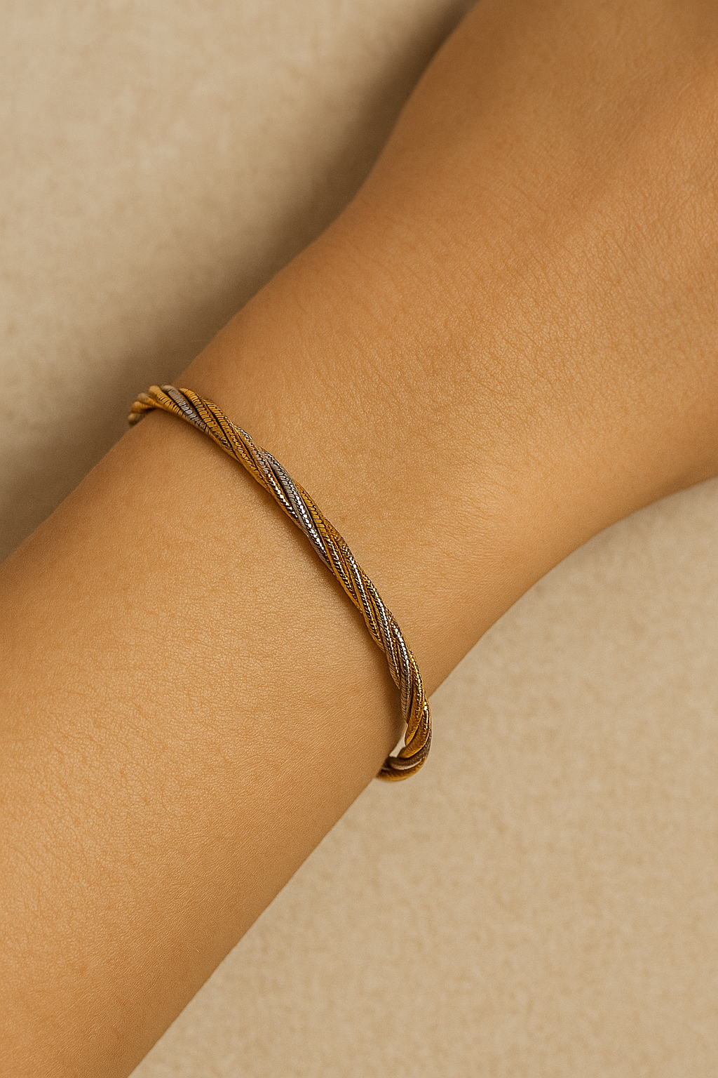 Twisted Mesh Tricolour Bracelet