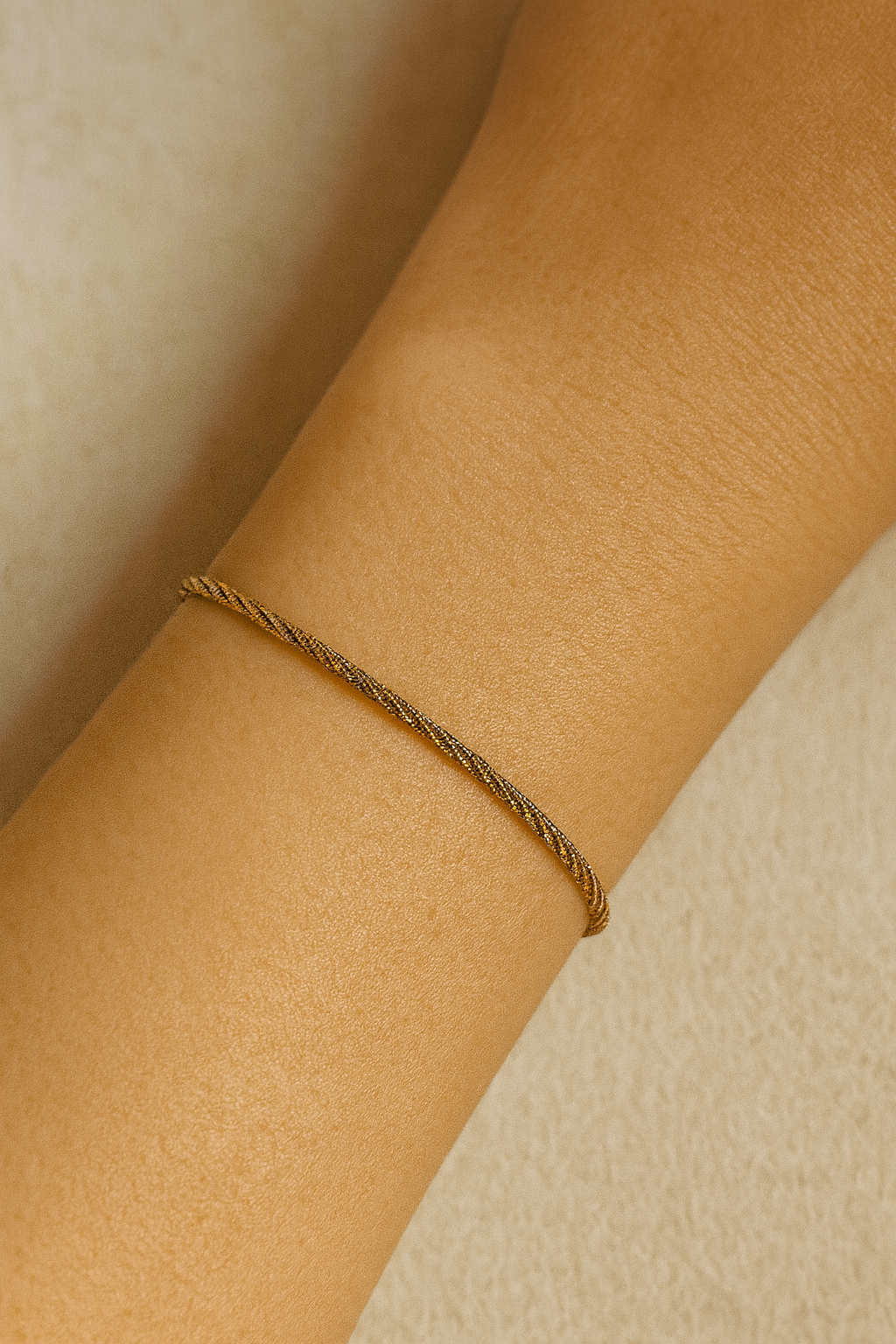 Twisted Mesh Tricolour Bracelet