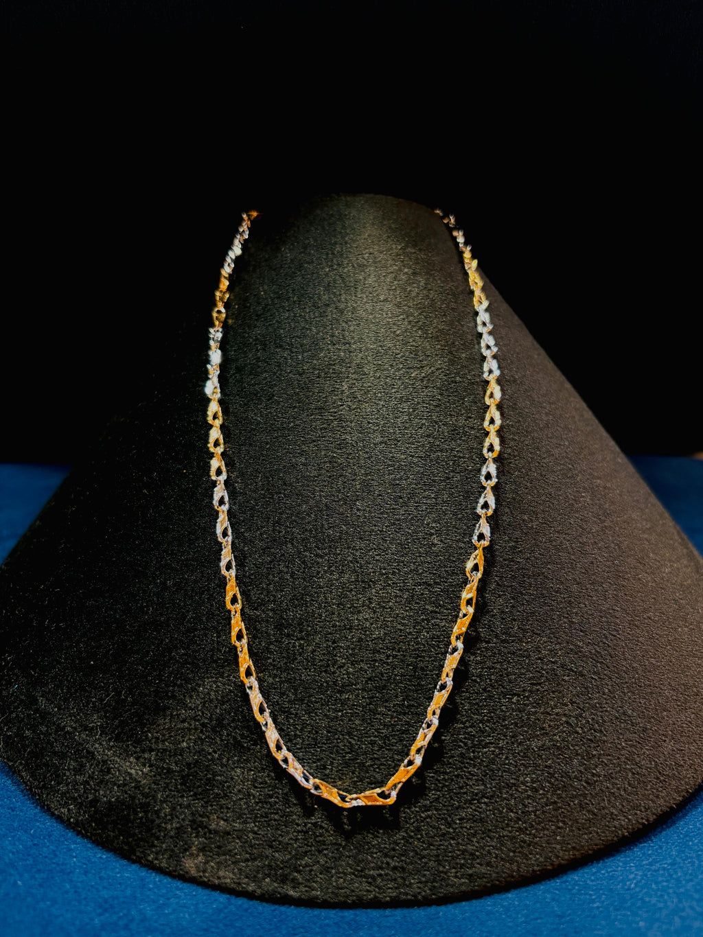 Silver Dual-Tone Twist Chain