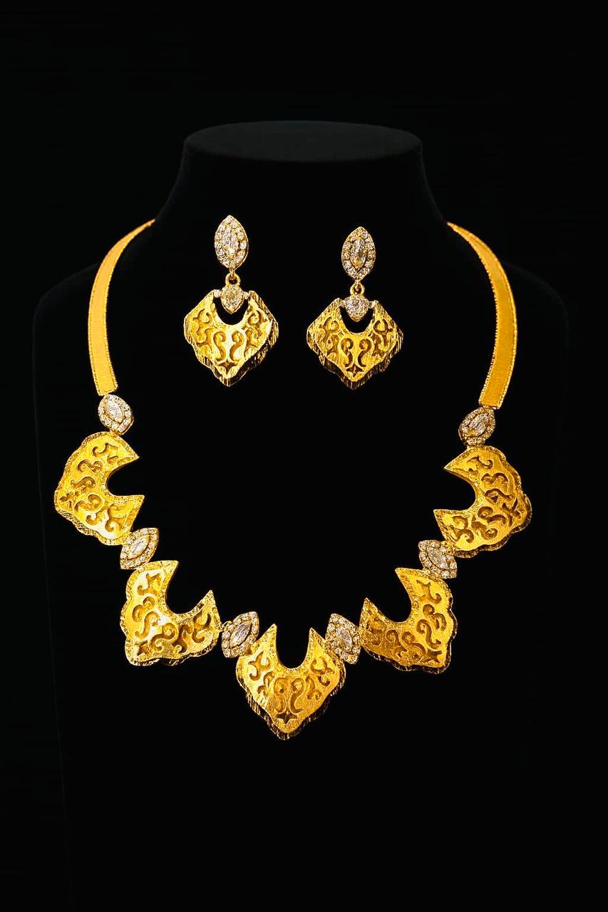 Golden Rose Ornate Majesty Set