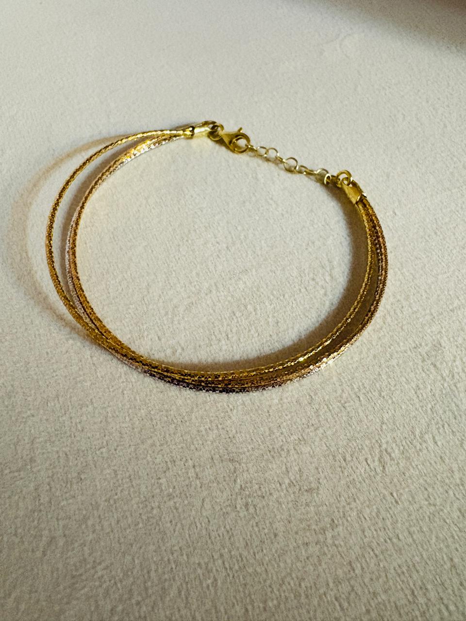 Tri-Tone Sleek Chain Bracelet