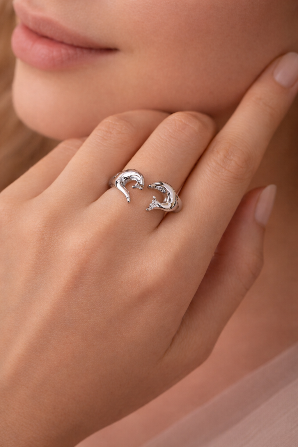 Silver Embrace Heart Ring