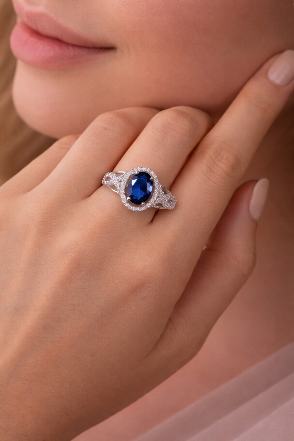 Regal Aura Ring