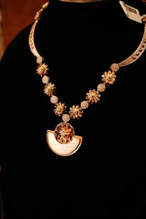 Eternal Rosé Necklace