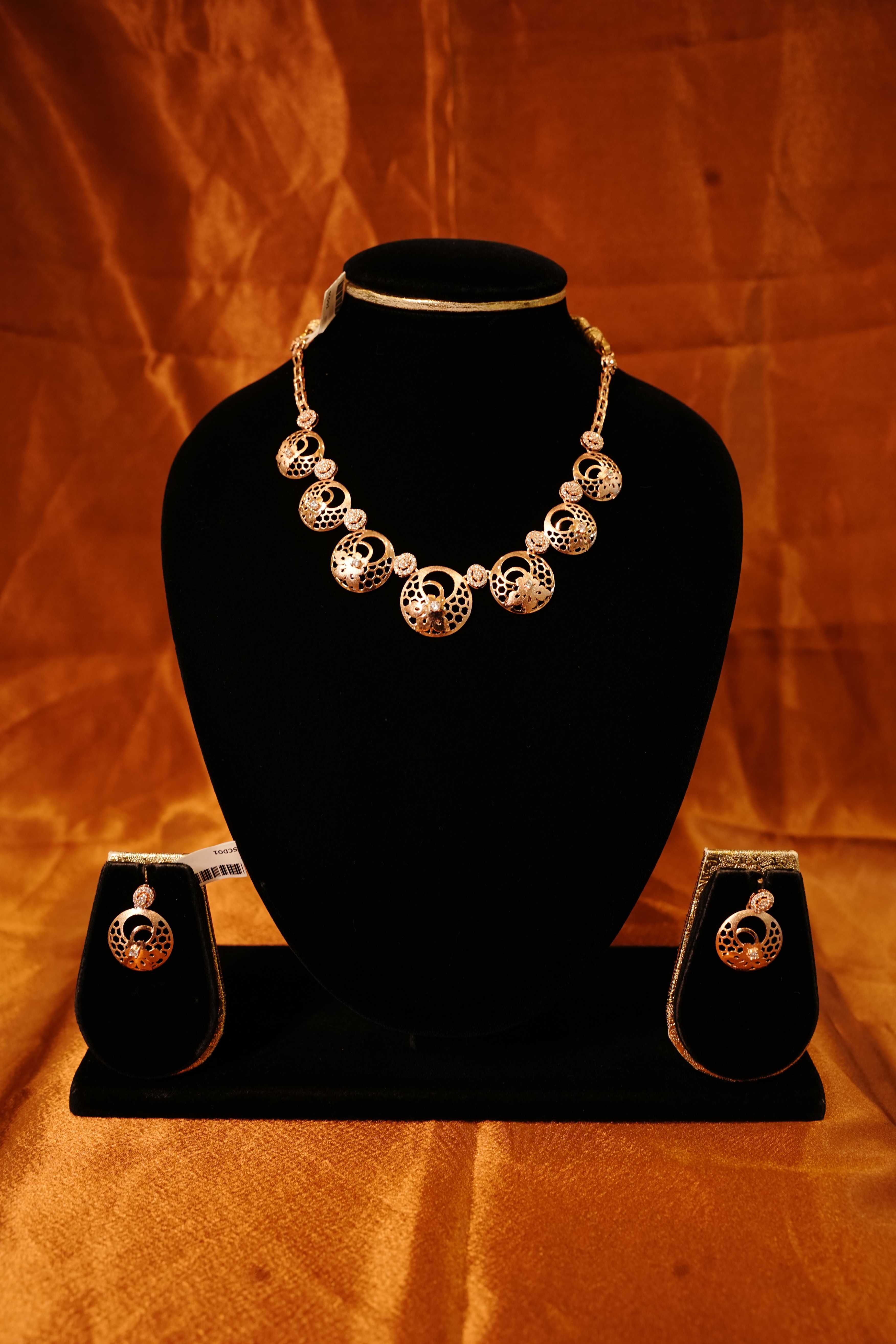 Eternal glow necklace set